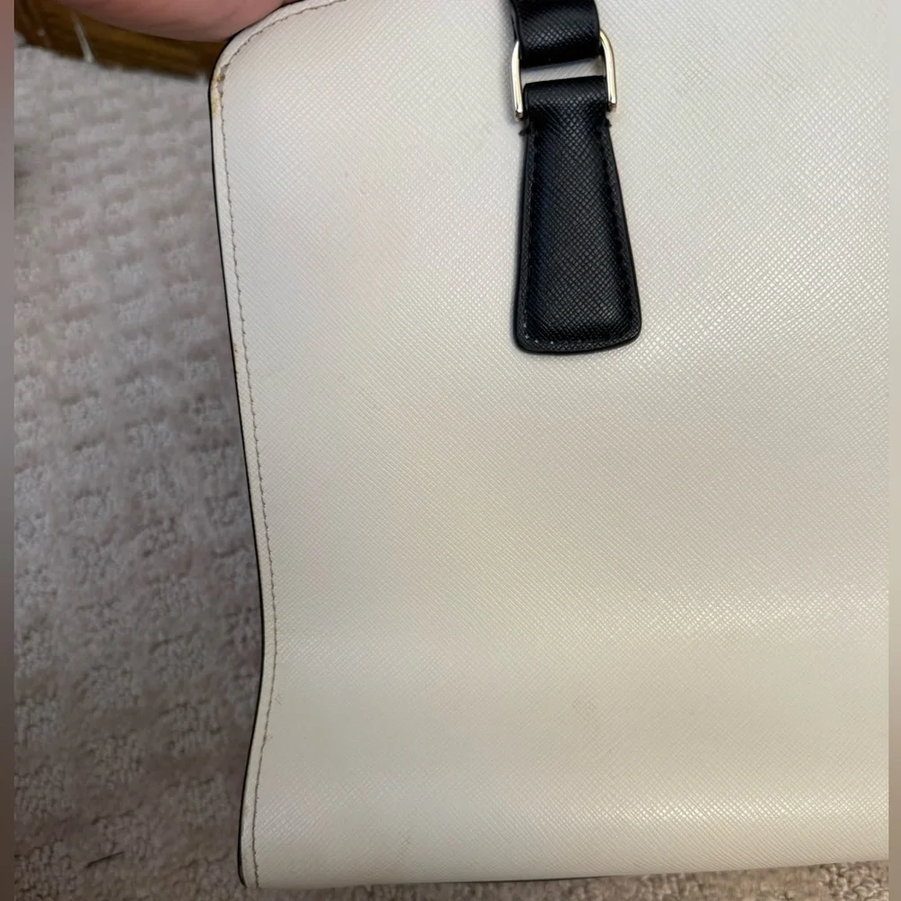 Kate Spade Perry Medium Satchel Bag Warm Beige Saffiano Leather Black Straps